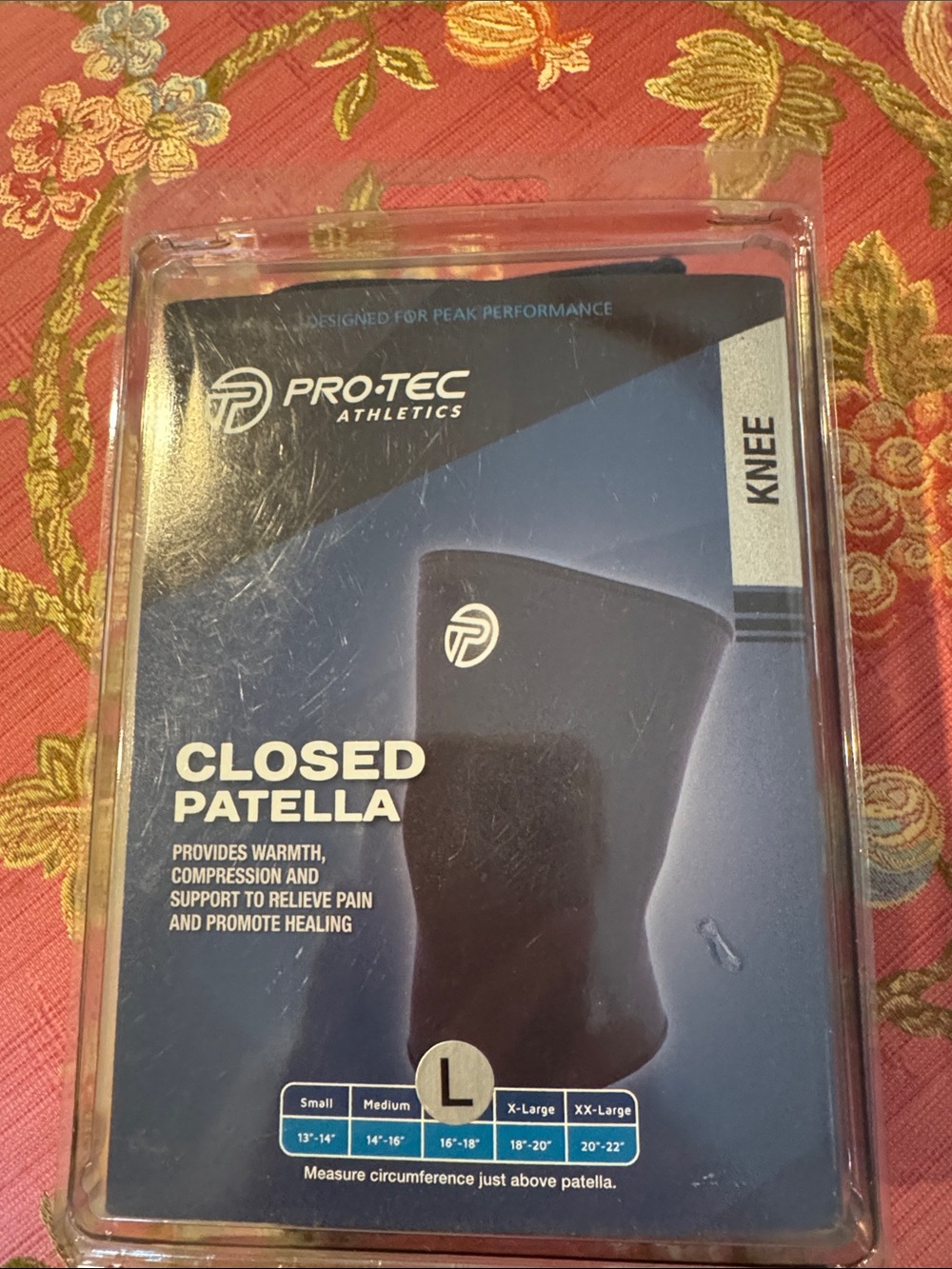 Closed Patella Knee Sleeve - Black (Large)